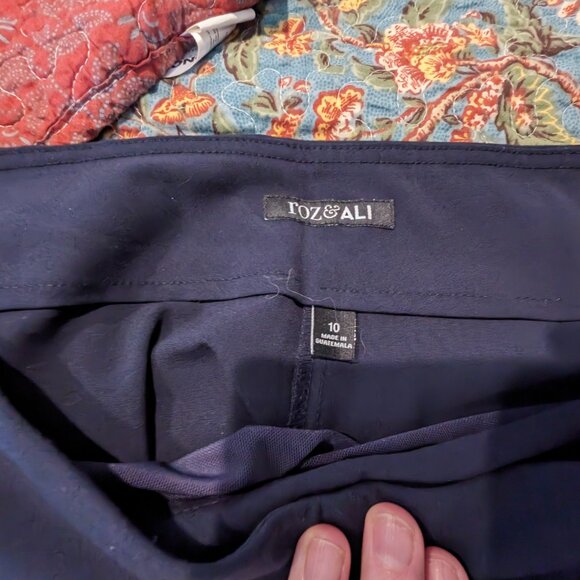 3/$23 Roz & Ali Dress Pant Size 10 Navy pull-on boot cut - Picture 2 of 6